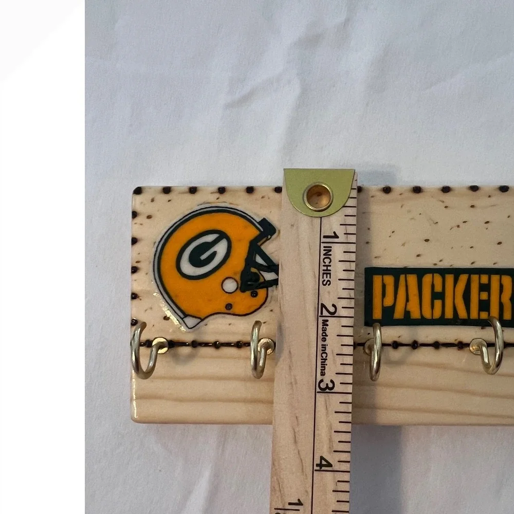 Green Bay Packers Wooden Key Holder Wall Mount Rustic Wood Burned 5 Hook Rack
